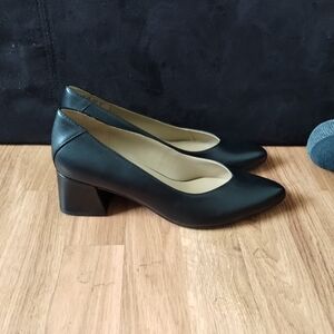Naturalizer Womens BLACK Point Toe Pumps 10M NWOB
